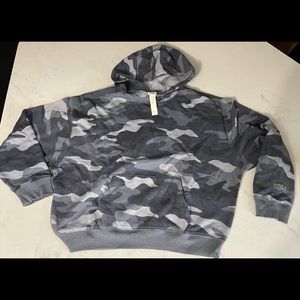 NEW Pink Victorias Secret Pull Over Sweatshirt CAMO Size Medium NWT Blue/Gray